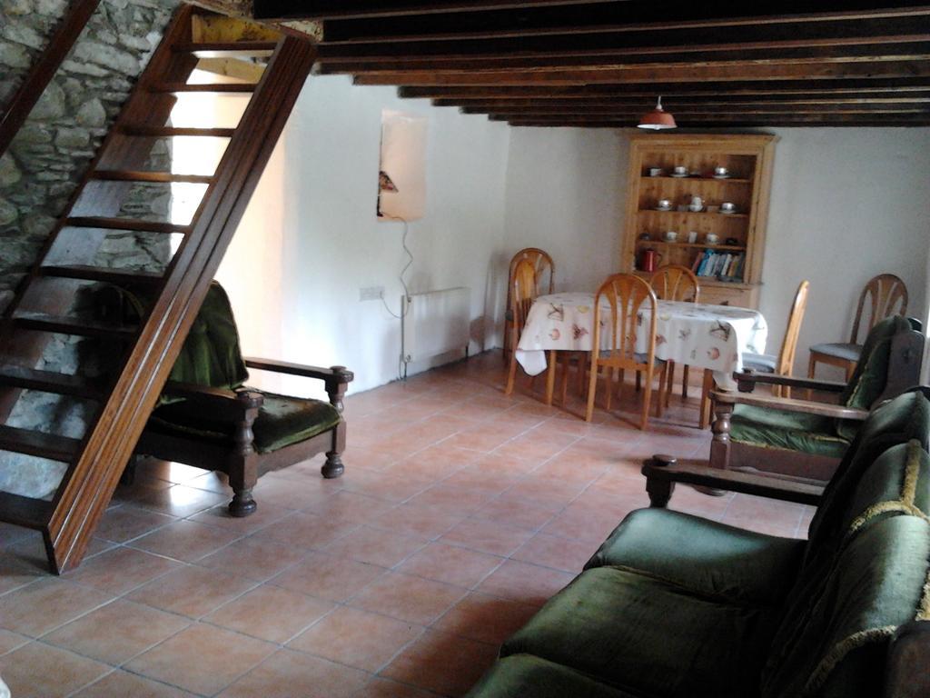 Westland Traditional Cottage Dated 1700'S Ardea Номер фото